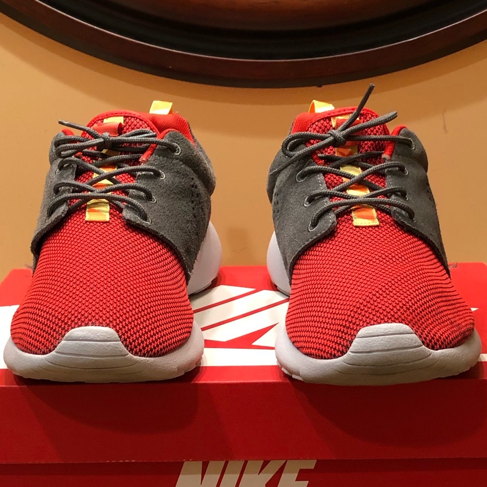 Nike Roshe Run Red & Grey Suede Unisex Sneakers